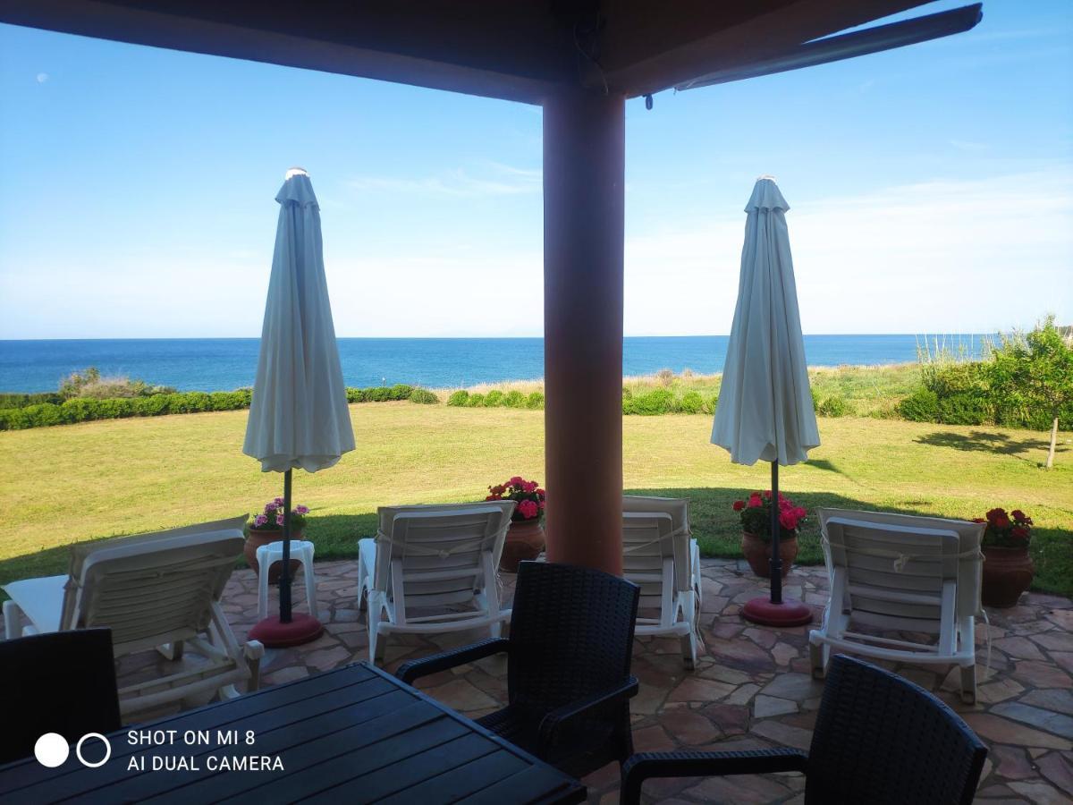 Maronia Villa ภายนอก รูปภาพ